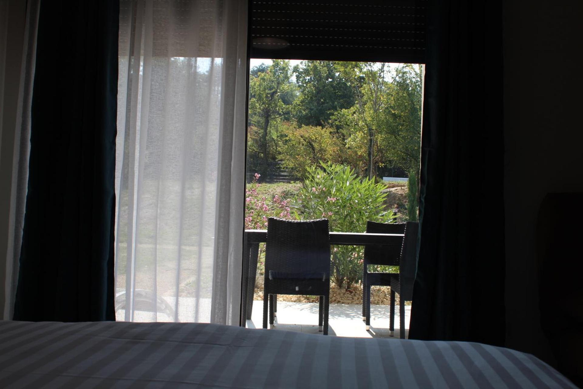 Aparthotel Le Logis De Berianne Les Tourrettes Zewnętrze zdjęcie