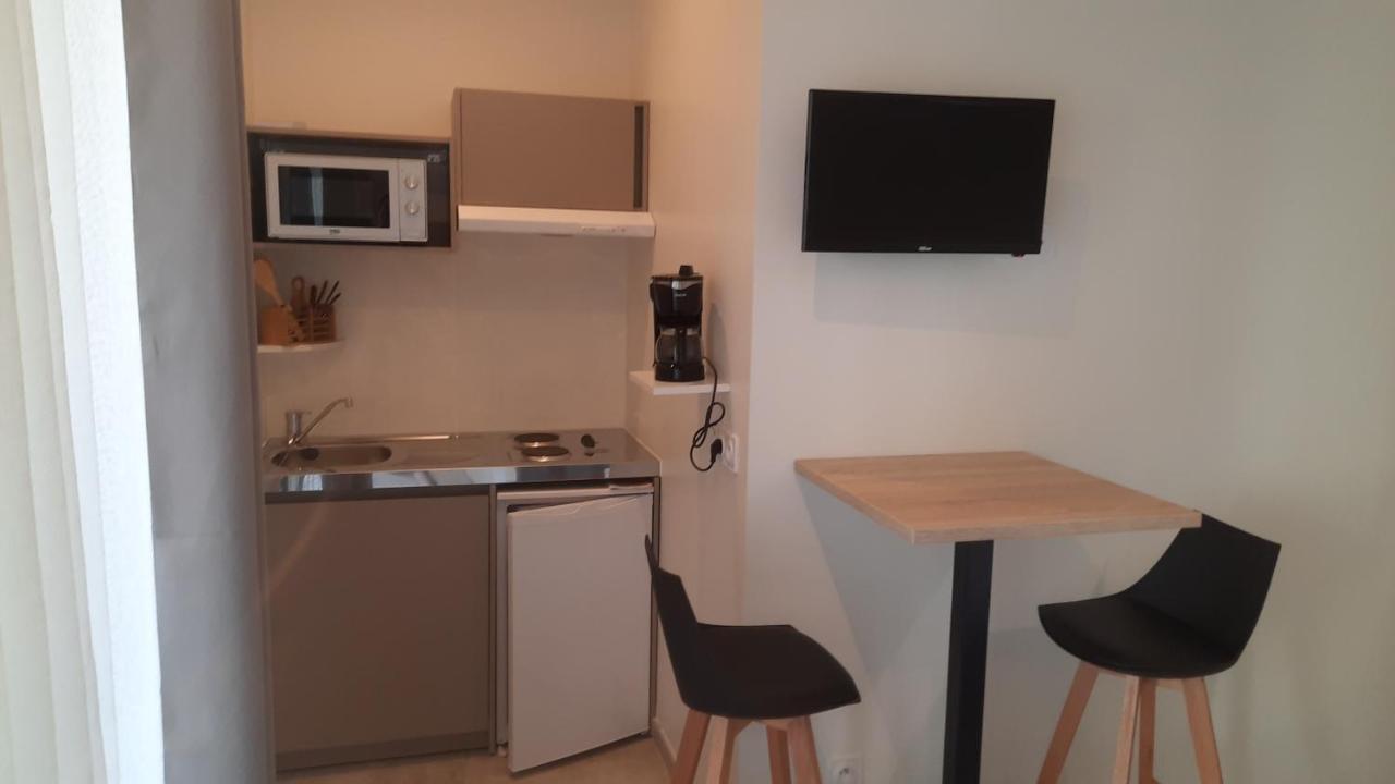 Aparthotel Le Logis De Berianne Les Tourrettes Zewnętrze zdjęcie